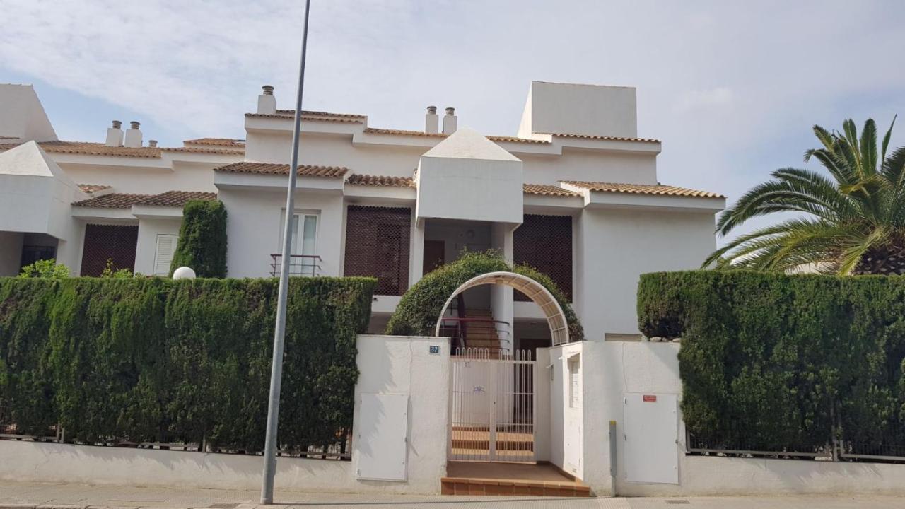 Bonito Apartamento Con Inmensa Terraza Y Piscina Алтеа Екстериор снимка