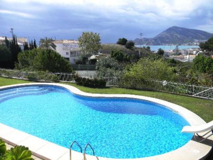 Bonito Apartamento Con Inmensa Terraza Y Piscina Алтеа Екстериор снимка